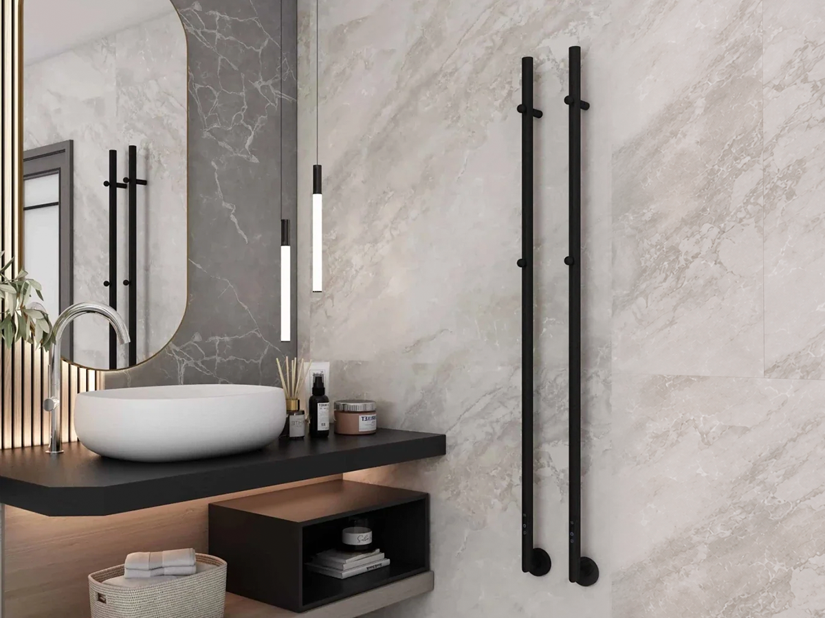 Uscător de prosoape de design CARISA, colecția DANTE, 1500x32 mm, Negru