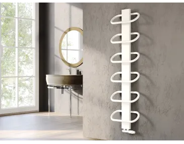 Uscător de prosoape decorativ LOJIMAX, colecția PEARL Lățime 530 mm. Înălțime 400 mm. alb mat