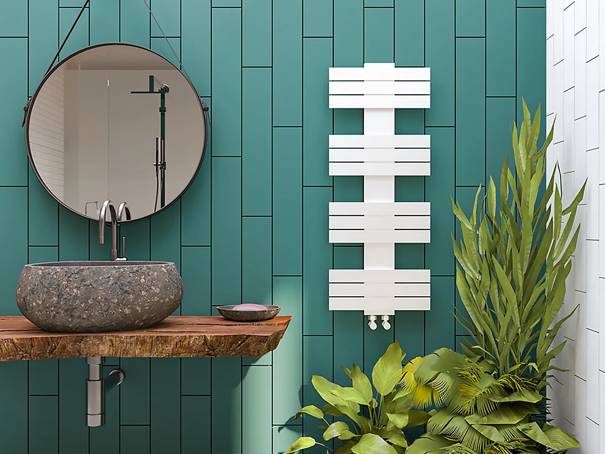 Uscător de prosoape decorativ LOJIMAX, colecția ALBATROS Lățime 250 mm. Înălțime 400 mm. alb mat